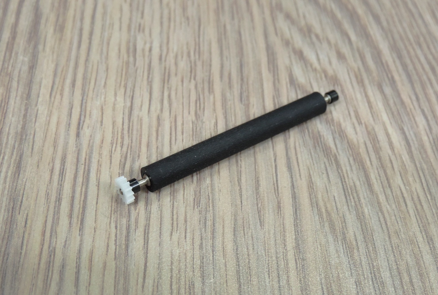 Прижимной валик чековой ленты для кассового аппарата Эвотор 5